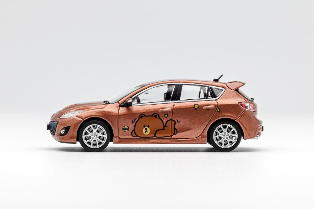 1/64 Mazda 3 MPS Hatchback-Brown Bear Painting